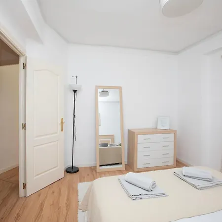 Lujoso Apartamento En Valencia 3 Dormitorios Con Parking Paterna Exterior photo